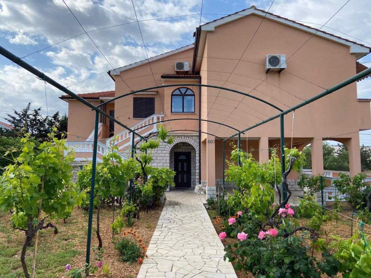 Mira Appartement Barbat na Rabu Buitenkant foto